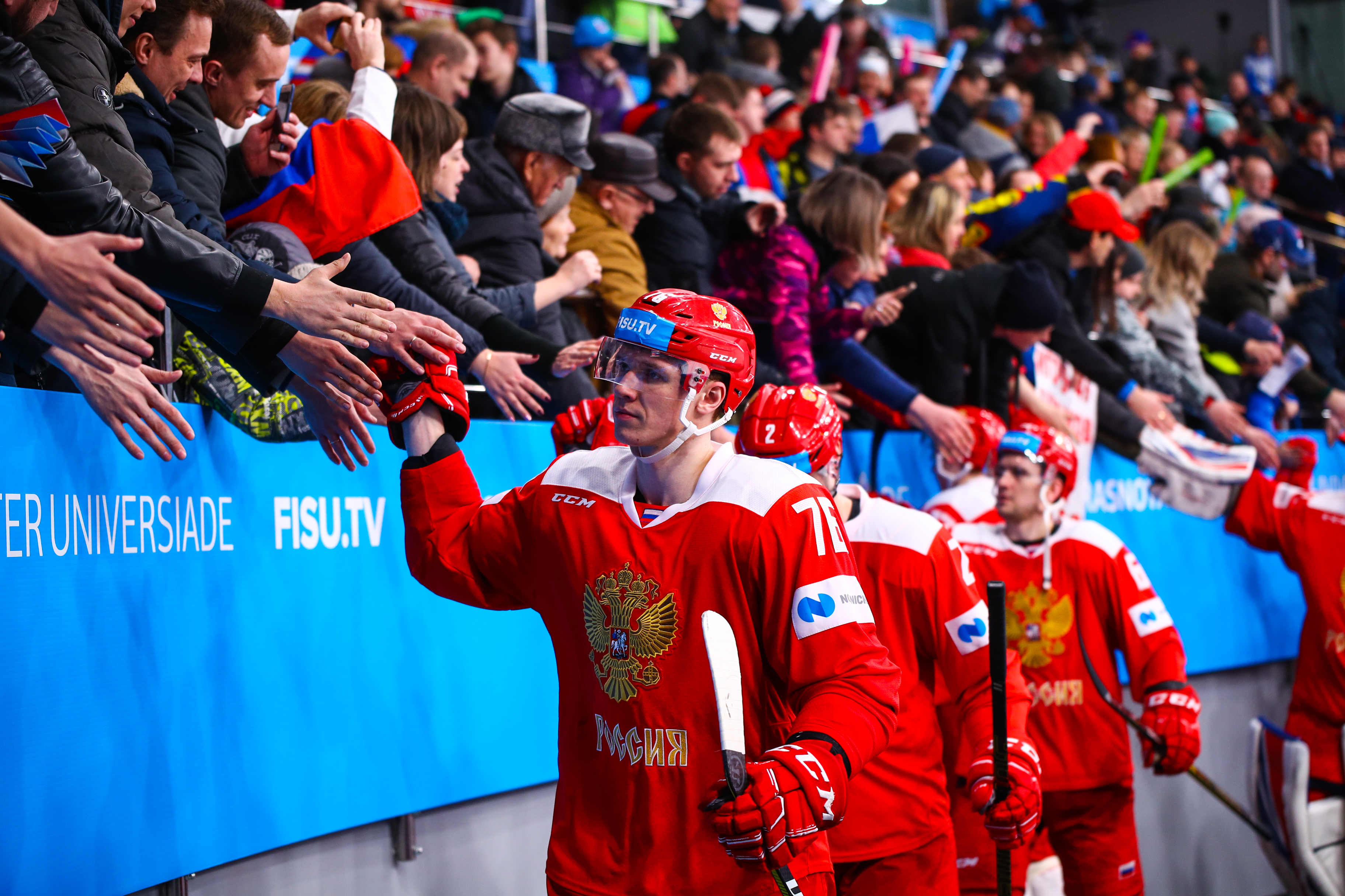 76 спортсменов 7 из россии. Универсиада в России. Красноярск 2019 хоккей. Зимняя Российская Универсиада 2020 хоккей. Универсиада 2019 парад команд.