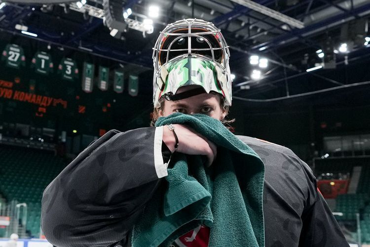 «Каролина» спустила Мифтахова в АХЛ. И нужно ли было уезжать из «Ак Барса»?