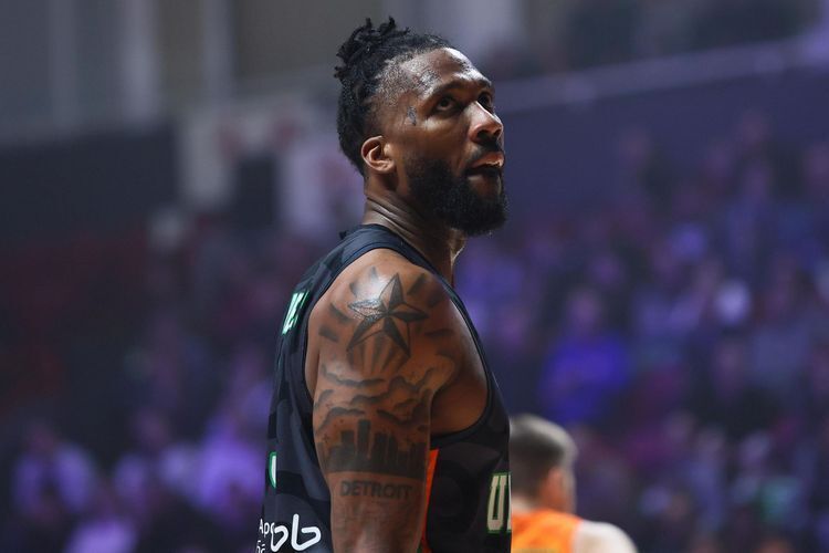 УНИКС упустил победу над «Уралмашем» и впервые проиграл в новом турнире