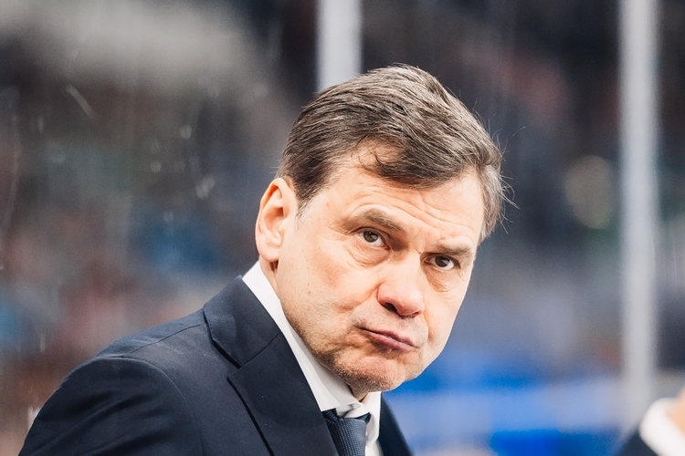 Топ-10 событий КХЛ: Тамбиев в штабе Ларионова, конфликт Квартальнова из-за Спунера, «Салават Юлаев» выиграл в Казани