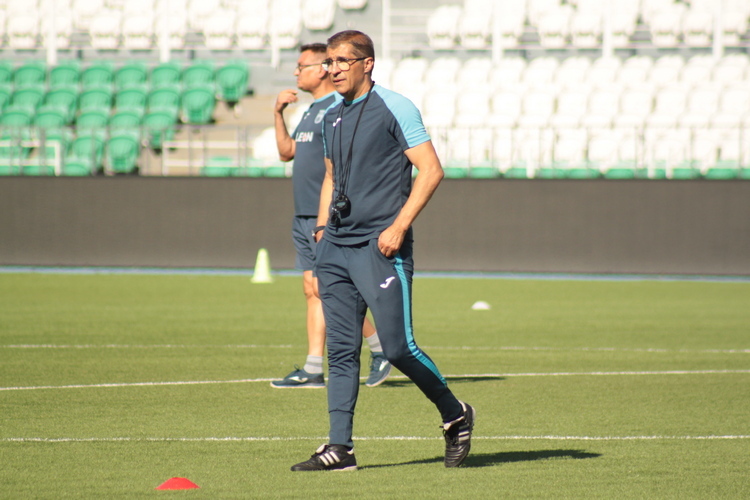 Қызға жұлқылау