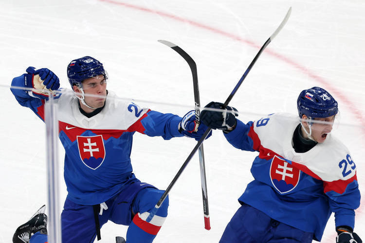 Сенсация в первый же хоккейный день Олимпиады: Словакия с помощью игроков КХЛ хлопнула Финляндию!