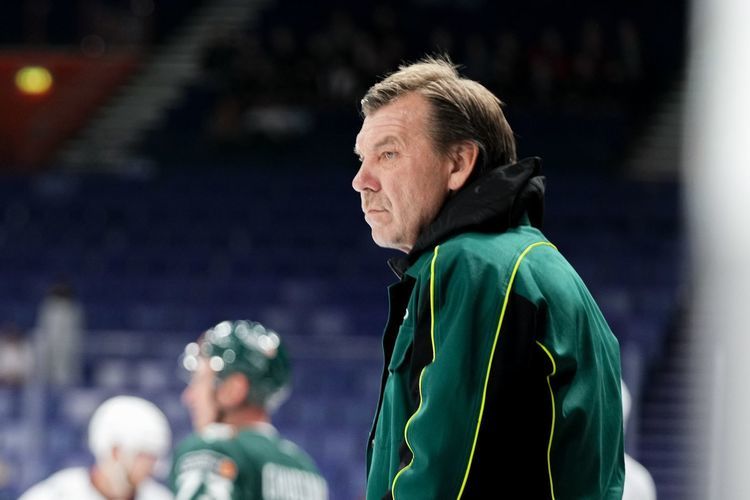 Олег Знарок: «Пишут, что я не подавал в отставку? Мне вообще насрать на ...