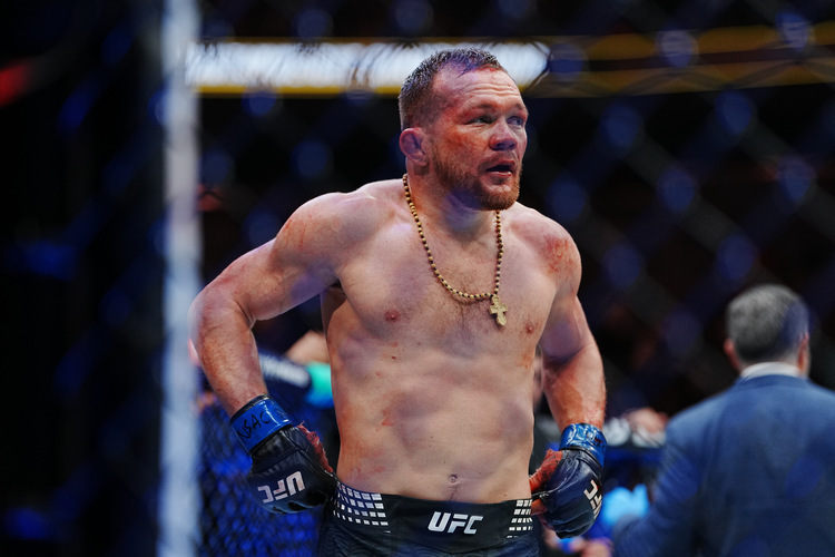 Ян победил Двалишвили и сохранил пояс UFC, Евлоев проиграл Волкановски