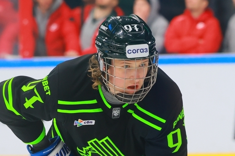 Хабиров на трибунах и гол Жаровского в день рождения. Как «Салават Юлаев» проиграл «Спартаку» 