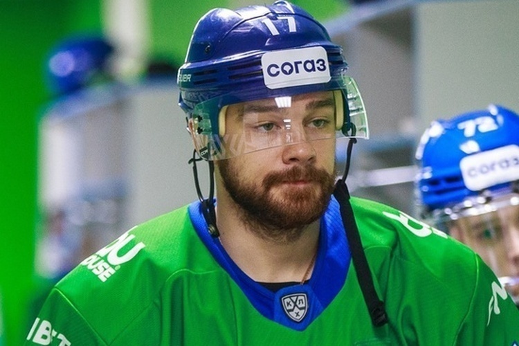 Форвард «Салавата Юлаева» Кузьмин выбыл на полтора месяца