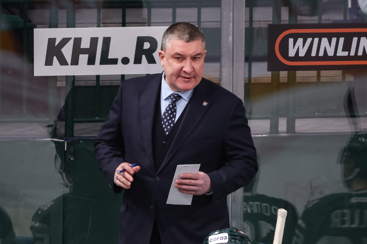 «Эмоциональное перевести в рациональное». Гатиятулин назвал задачу на первый матч с Минском