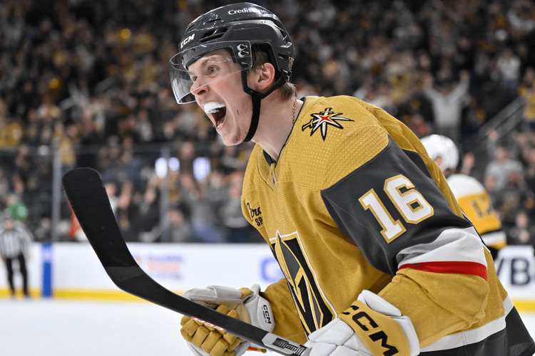 Россиянин Дорофеев оформил хет-трик в Кубке Стэнли. Его «Вегас» повёл в серии с «Ютой»