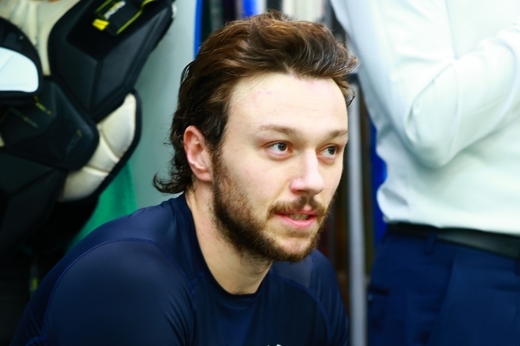 Хет-трик Горди Хоу от Броссо! Отомстил игроку «Адмирала» за грязный приём против вратаря «Салавата Юлаева»   