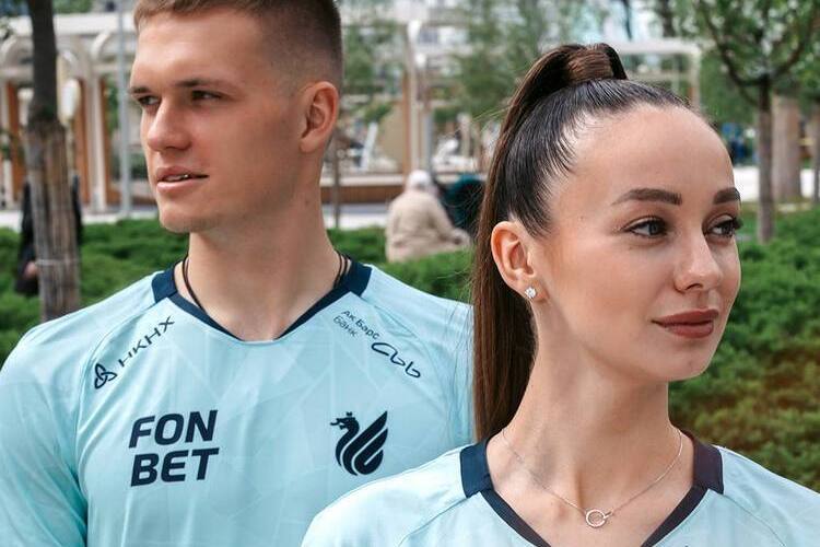 «Между нами химия». Смотрим на новую форму «Рубина» – такого цвета она ещё никогда не была