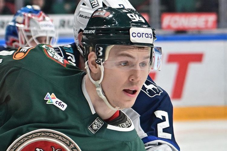 Форвард «Ак Барса» Семёнов оштрафован на 100 тыс. рублей за симуляцию