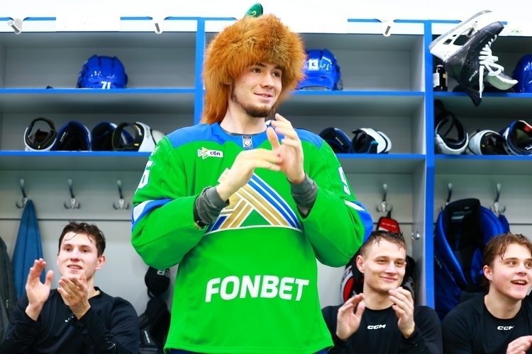 «Салават Юлаев» прервал победную серию СКА. Ларионов вспомнил Умарка и признался, что хотел заполучить Жаровского