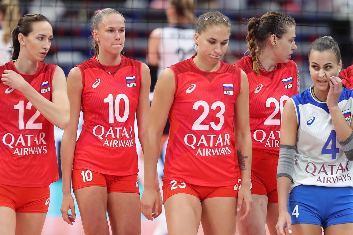 Российские волейболистки разгромлены в четвертьфинале Евро. В федерации говорят, что результат второстепенен