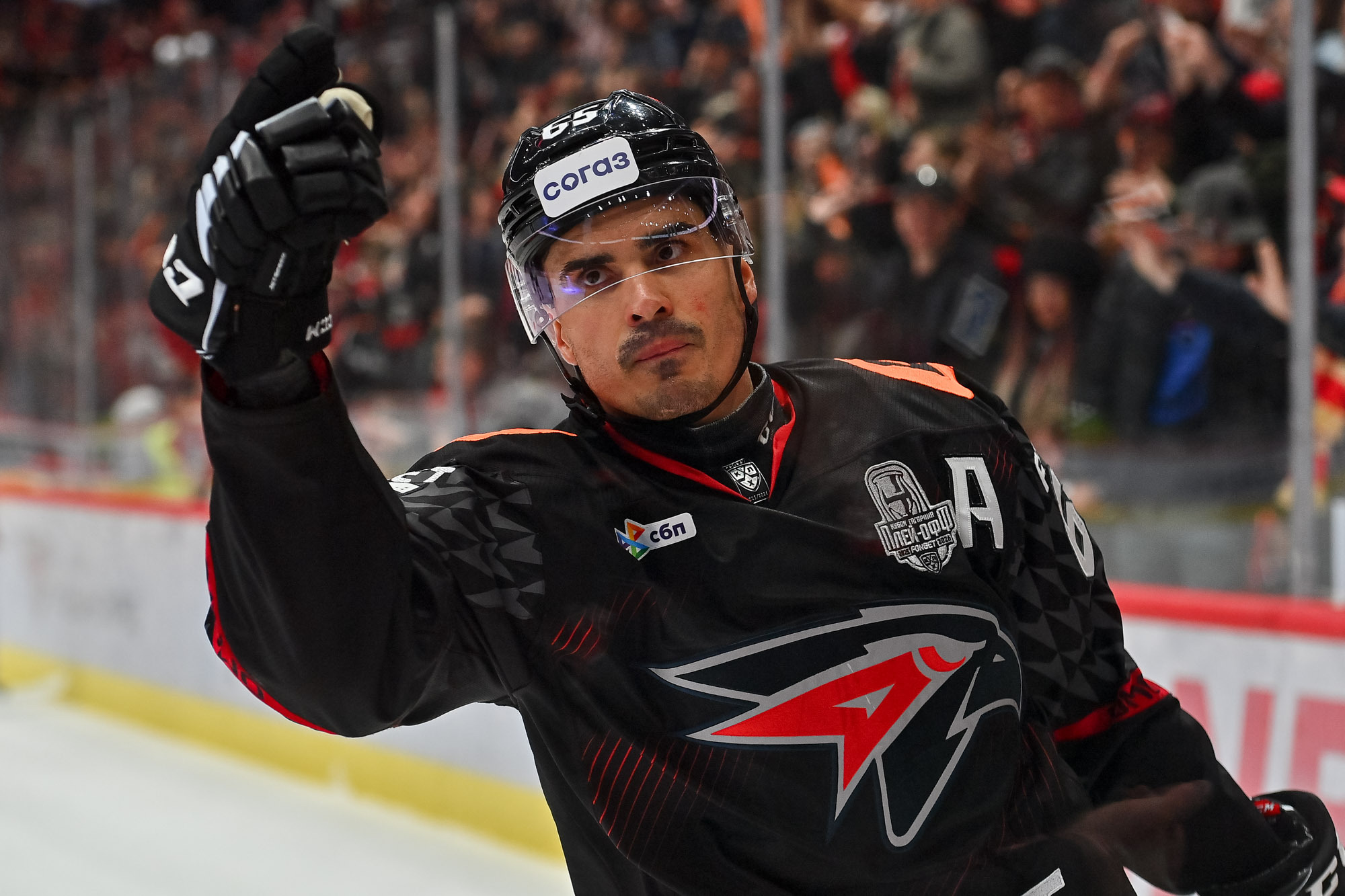 «Зачем волноваться и трястись?» Скромный «Нефтехимик» играет на равных с топ-клубом Востока