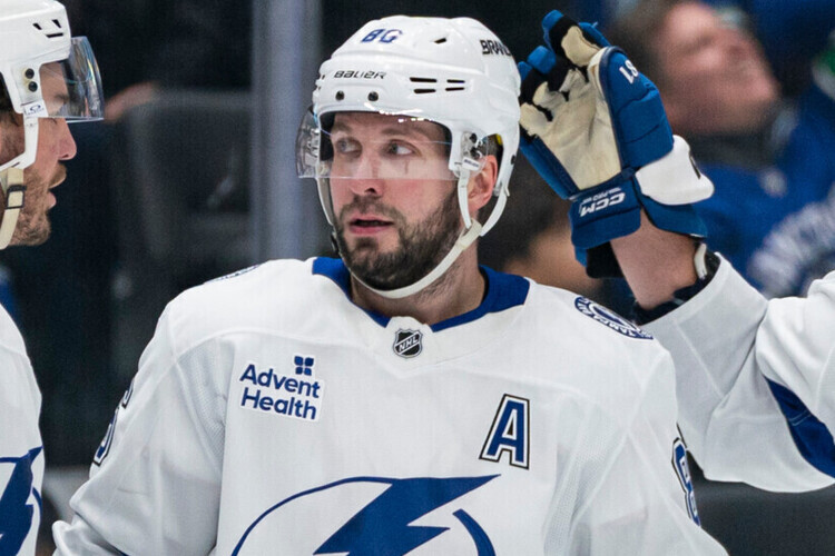 У Кучерова 3 очка в матче с «Ванкувером». Он почти догнал Макдэвида в гонке бомбардиров: 114 – 115