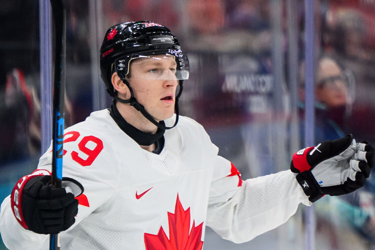 Канада разгромила Чехию в первом матче на Олимпиаде