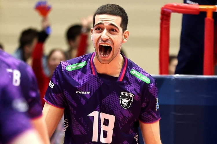 «Нова» сотворила сенсацию, в Оренбурге играли больше трёх часов, Железняков атаковал 60 раз. Итоги 22-го тура суперлиги