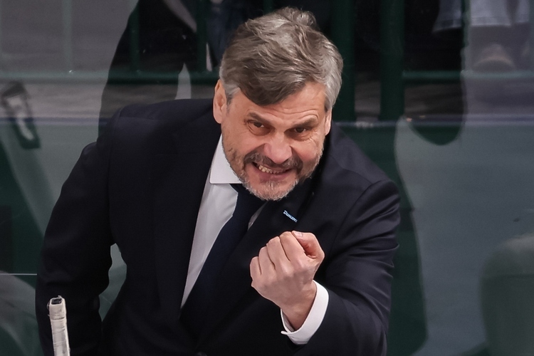 Квартальнов официально возглавил «Локомотив»