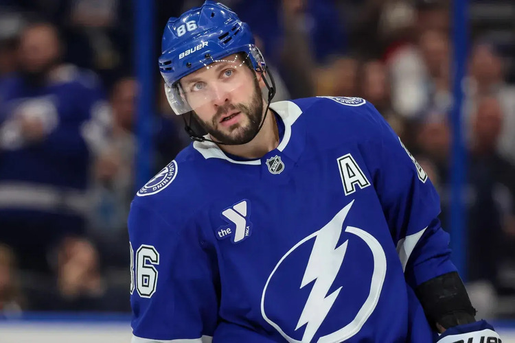 Коннор Макдэвид на льду