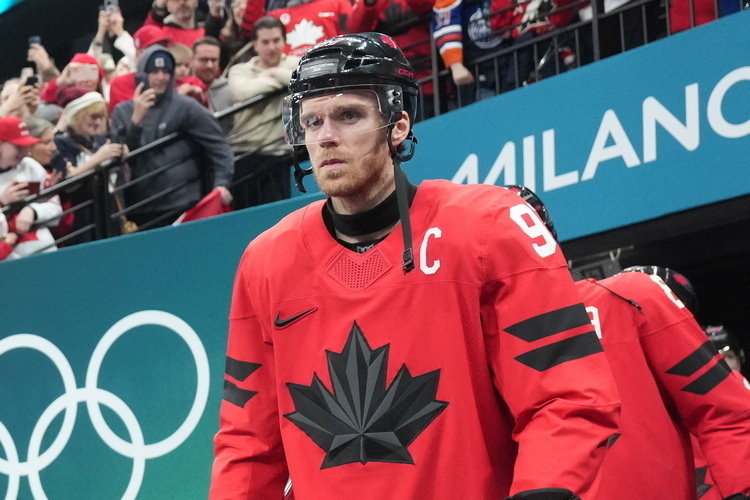 Нападающий сборной Канады Макдэвид признан самым ценным игроком хоккейного турнира на ОИ