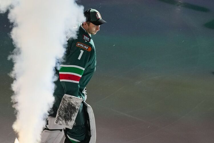 У «Ак Барса» – проблемы с вратарями: с  Бердиным могут расстаться. Кем его заменить?