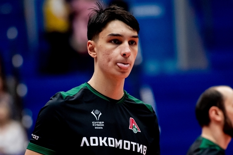 «Было два варианта – играть в составе «Локомотива» или в худшей команде Италии». Николов – о закисании в России и девушках