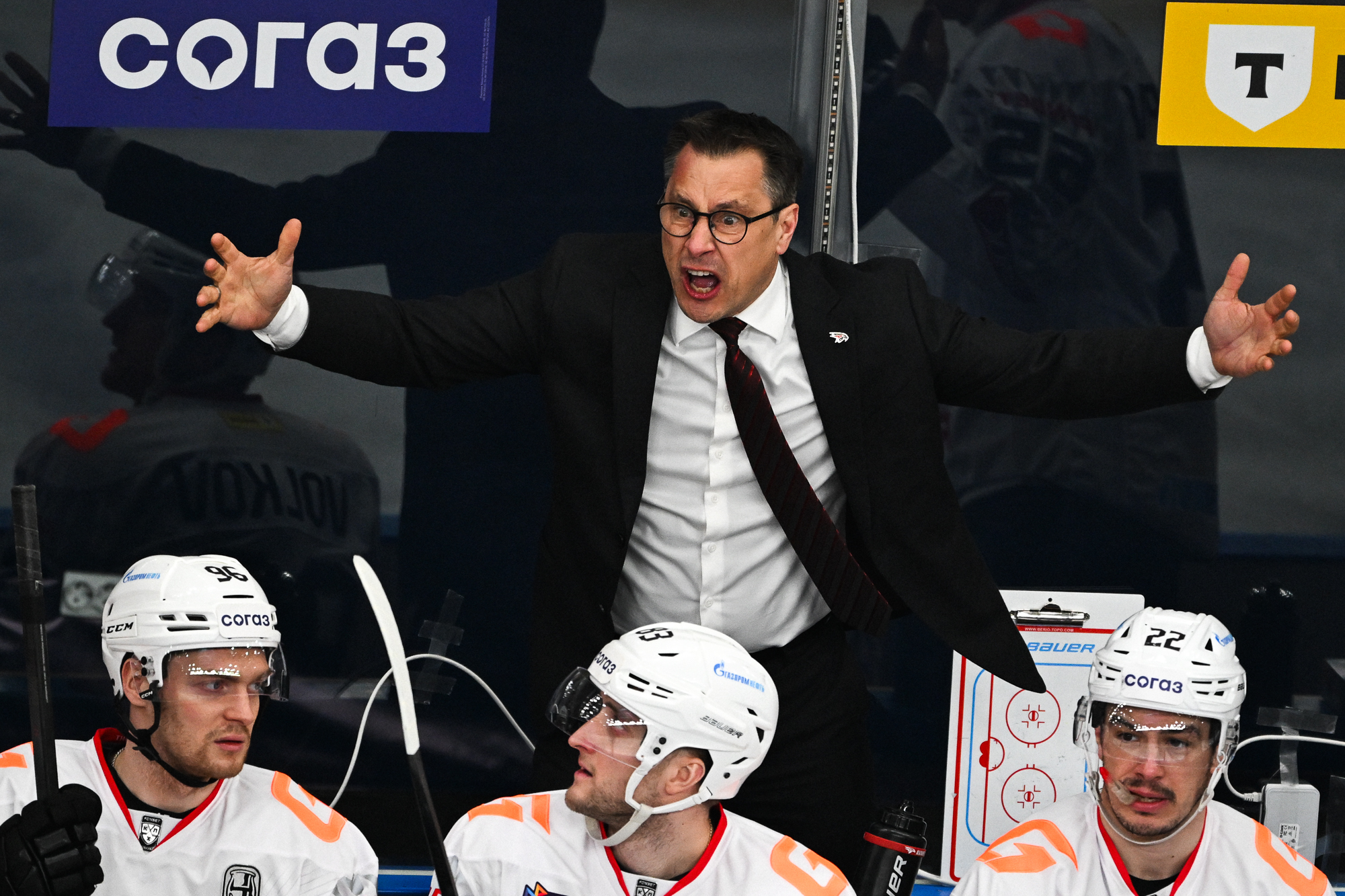 «Нефтехимик» в шаге от вылета. Есть ли шансы спасти серию?