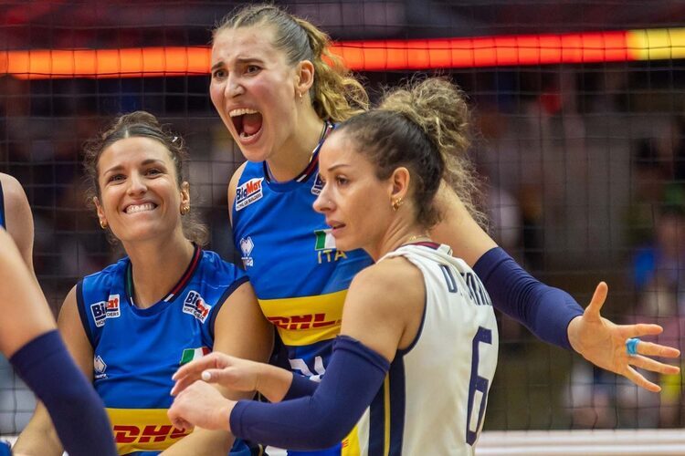 Шикарные полуфиналы чемпионата мира: Антропова помогла спастись Италии, Варгас с 22:24 украла сет у Японии