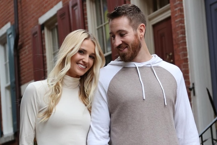 Русская жена новичка «Ак Барса» Хейса: выросла в США, играла в теннис, венчалась в православном храме