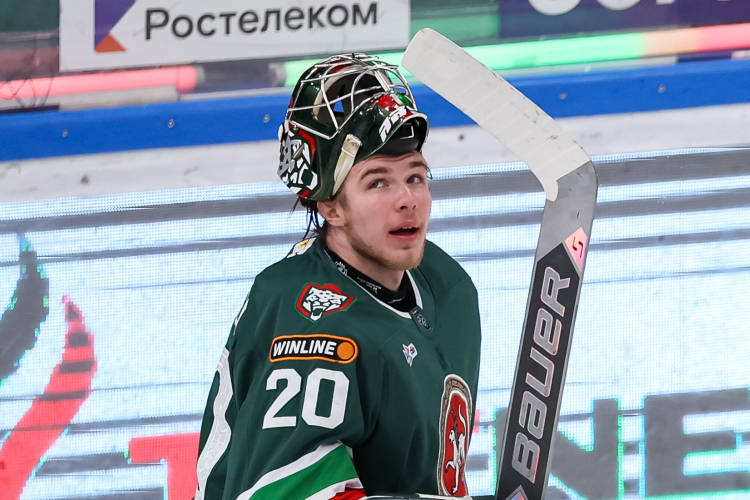 «Ак Барс» дважды заменил вратаря и проиграл «Северстали»