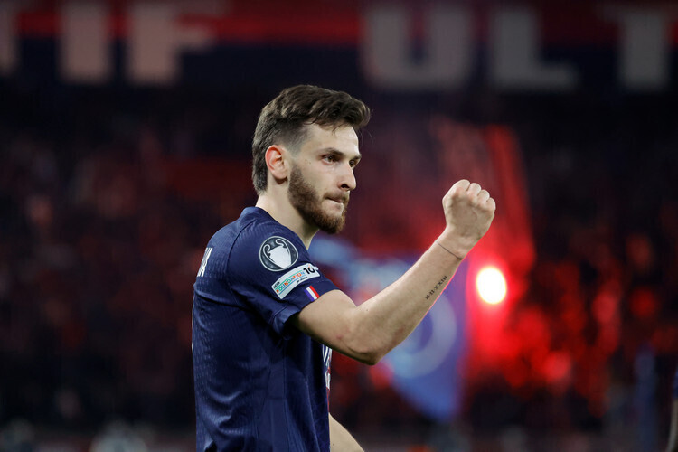 ПСЖ победил «Баварию» в первом матче 1/2 финала Лиги чемпионов. У Кварацхелии – дубль